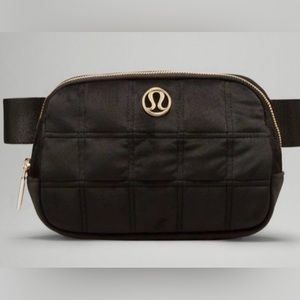 NWT Lululemon Quilted Velour Black/Gold Belt Bag